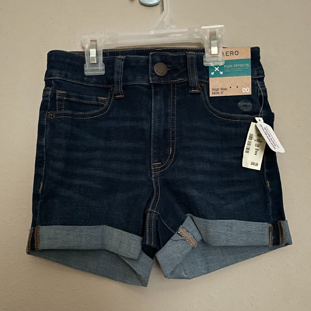 Aeropostale, 00, High Rise, 3' Midi, Dark Wash shorts, NEW!
